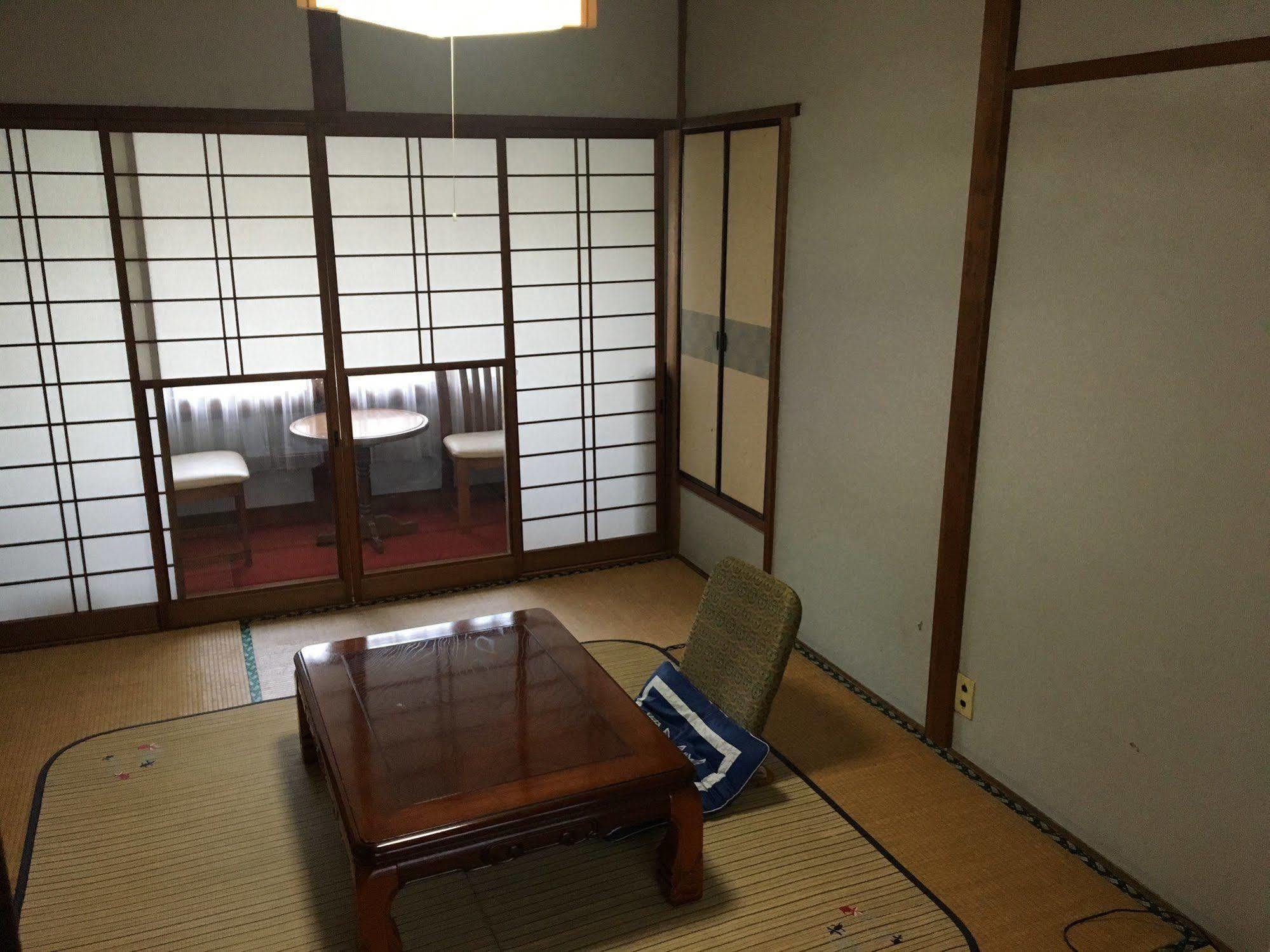 Hotel Kinreisou Hakone Esterno foto